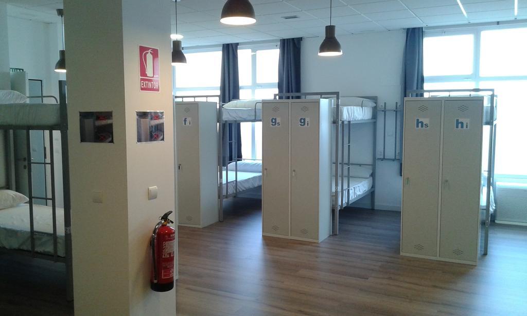 Lit Superposé dans Dortoir Mixte